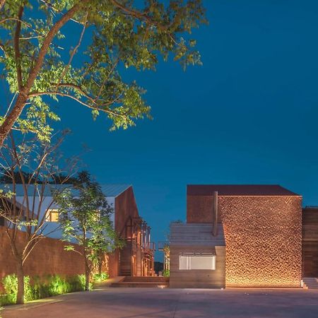 Hotel Baan Pomphet Phra Nakhon Si Ayutthaya Exterior foto